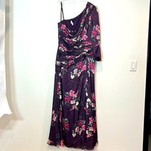 Mac Duggal Floral One-Shoulder Gown Eggplant Plus Size 14 Women’s dress new